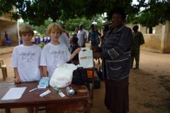 agape-medical-missions-camera3-2012-037