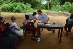 agape-medical-missions-camera3-2012-065